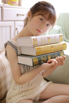 青田典子